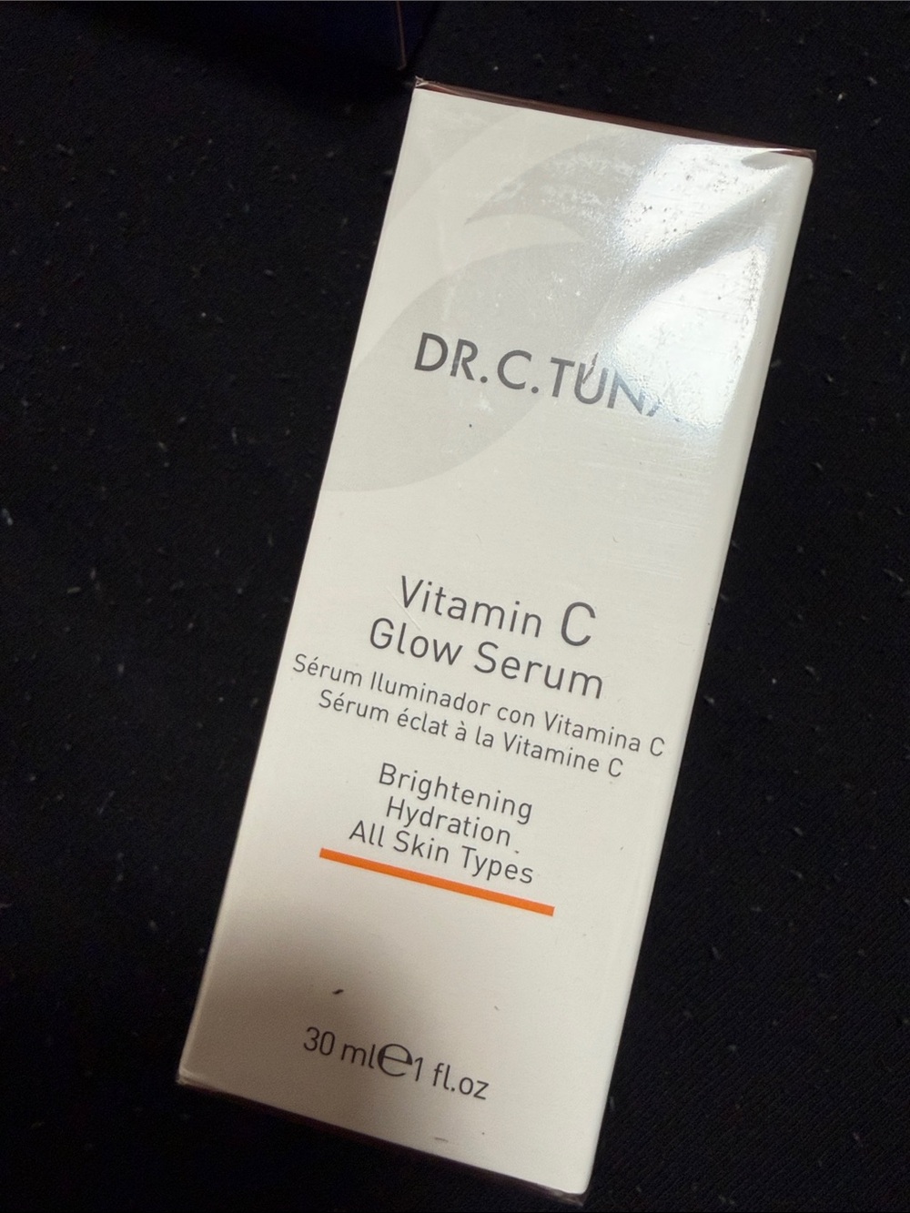 Vitamin C Glow Serum - Brightening Hydration (White/Orange)